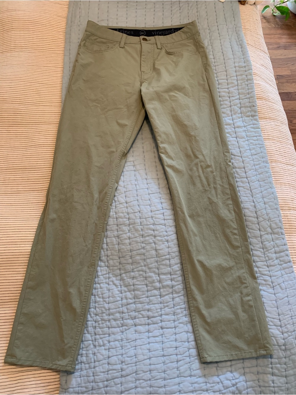 Vineyard Vines Men’s Olive On the Go Pants 28x30